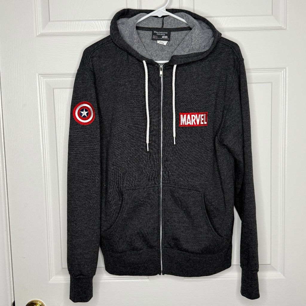 Rare Disney Employee Exclusive  Marvel Hoodie Rare